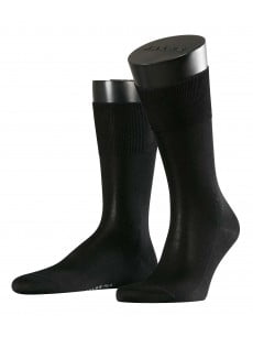 Мужские носки ручной работы из японского шелка черного цвета Falke 14661 №4 Pure Silk (муж.) Черный 3000