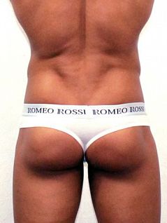 Белые мужские трусы стринги с пояском на резинке Romeo Rossi Thongs R1006-1
