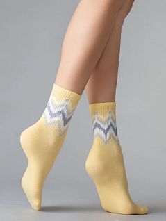 Стильные носки с ярким геометрическим рисунком на резинке в рубчик MiNiMi JSMINI STYLE 4605 (5 пар) giallo / зигзаг min
