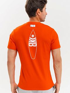 Яркая футболка с крупным принтом на спине оранжевого цвета Bikkembergs BKK3MTS05cOrange.com