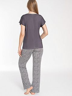 Мягкая пижама (футболка с надписью по центру и брюки с узором) LTC840-367 CONFEO серый