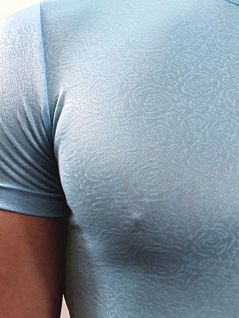 Обтягивающая мужская футболка голубого цвета Romeo Rossi R00516 распродажа