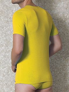 Мужская желтая футболка с широким воротником Doreanse Macho Style 2820c08