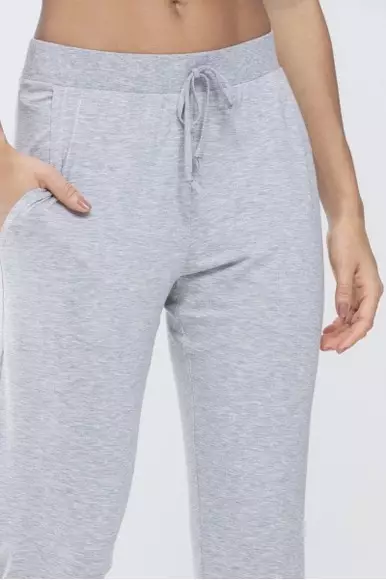 Однотонные брюки с широкой эластичной резинкой на поясе и удобными завязками серого цвета Mey 16001c519