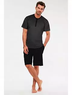 Шелковистая пижама из футболки с коротким рукавом и шорт с боковыми карманами LTCSMY211-001 CHESTER Kom черный