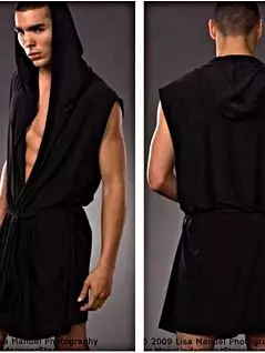 Короткий халат с поясом из нейлона и спандекса черного цвета Romeo Rossi RTRR9088-2