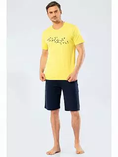 Мягкая пижама (Футболка с деликатным принтом и шорты прямого кроя) LT4136 Turen желтый с синим