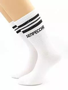 Хлопковые носки с надписью "Депрессия" белого цвета Hobby Line RTнус80159-23-02