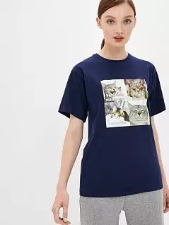 Стильная футболка с принтом "общительные котики" PECHE MONNAIE EV26243темно-синий