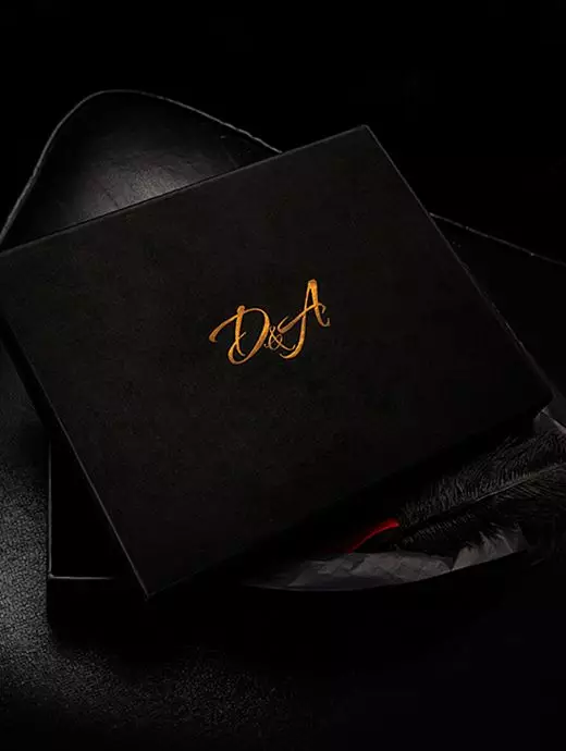 лакированный корсет с кружевными чашками на шнуровке по всей передней части Devil & Angel VODA_7074 corset Черный