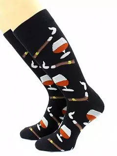 Хлопковые носки с принтом "Ликер и сигара" черного цвета Hobby Line 45891