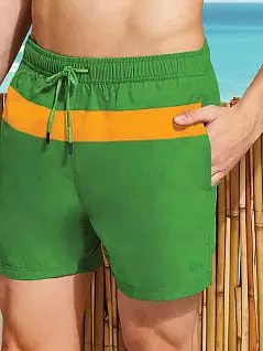 Стильные шорты с регулирующим шнурком зеленого цвета Doreanse 3802c07