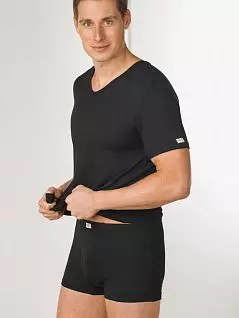 Бамбуковая футболка из волокна обладает повышенной способностью впитывать воду и неприятные запахи черного цвета N@Tmen FM-6179-400