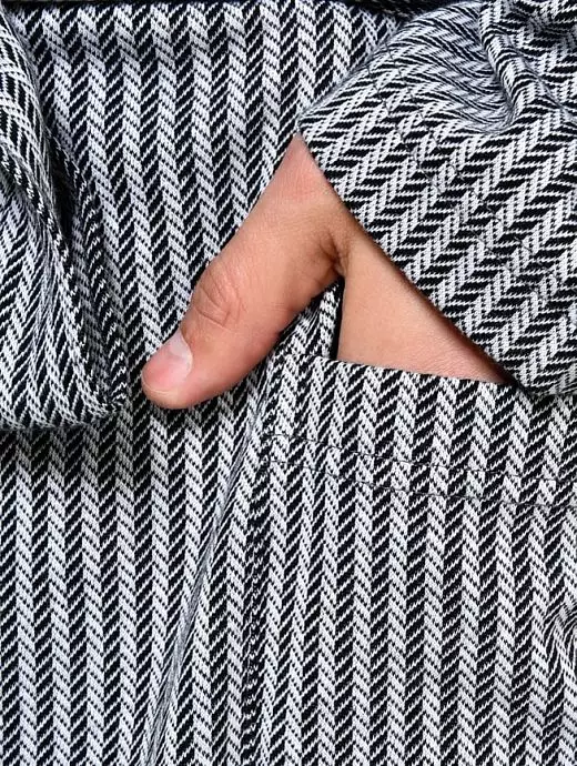 Полосатый халат в полоску Schiesser 168386шис Черный 6 Полосатый халат в полоску Schiesser 168386шис Черный 6