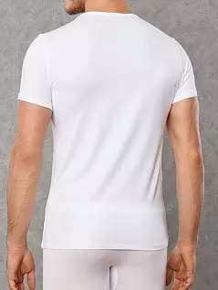 Эластичная футболка с небольшим V-образным защипом белого цвета Doreanse 2800c02c1