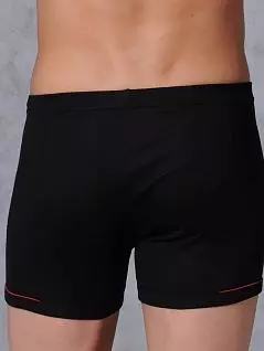 удлинённые мужские облегающие трусы-боксеры чёрного цвета с тонким контрастным ярко-красным кантом по низу штанины HOM 02179cK9